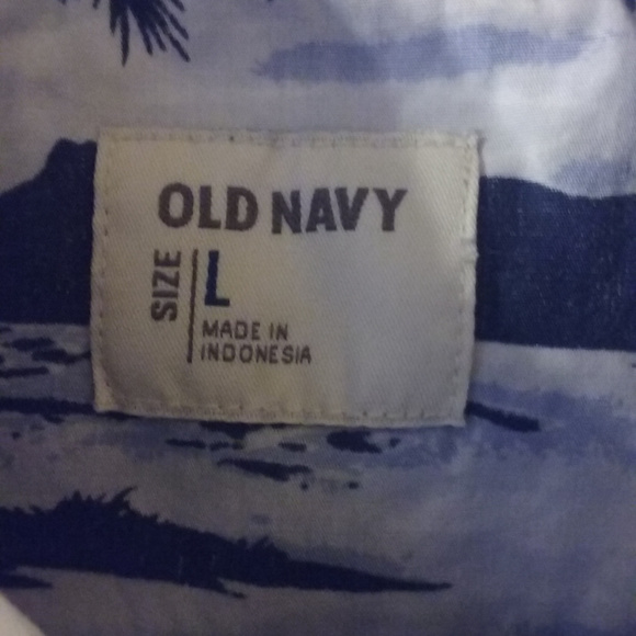 🏡 Old Navy Short sleeve Hawaiian Shirt - Picture 2 of 2